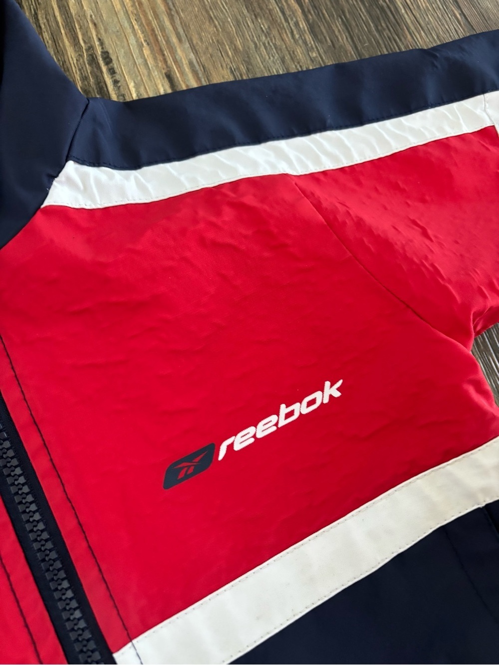 Reebok Kids Waterproof Hooded Jacket Size 2T Red White Blue Polyvinyl Pockets - Picture 9 of 11